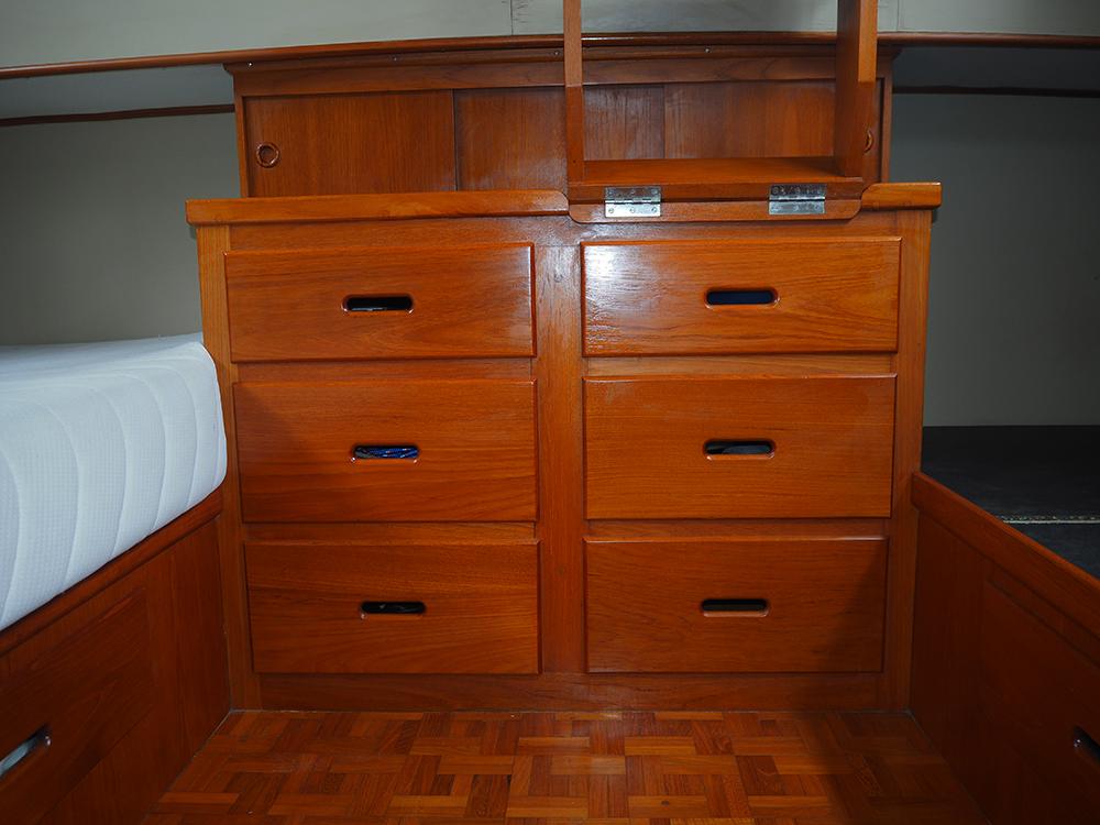 Aft cabin, Accommodation